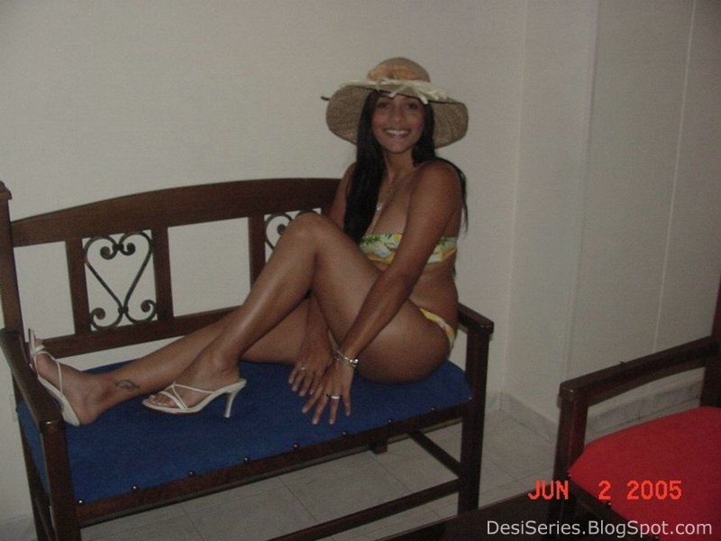 Mature nude mallu aunty full size