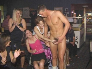Clothed female naked male 680X510 jpeg