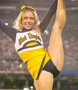 College cheerleader crotch shots 578X667 jpeg