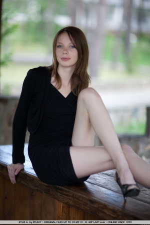 Met art kylie 620X930 jpeg