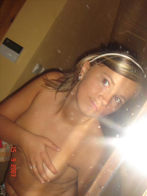 Cute young teen self shot full size