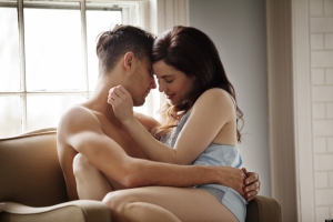 Aggressive women sex 960X640 jpeg