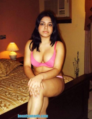 Nude college girls 614X800 jpeg