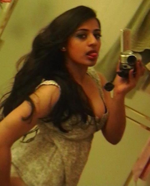 Indian desi girl mms 480X595 jpeg