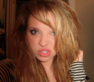 Young teen girl with bangs 960X839 jpeg