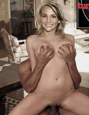 Jamie lynn spears zoey 101 nude 500X645 jpeg