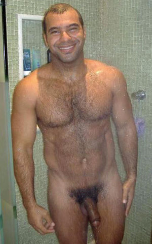 Hairy naked athletes 433X693 jpeg