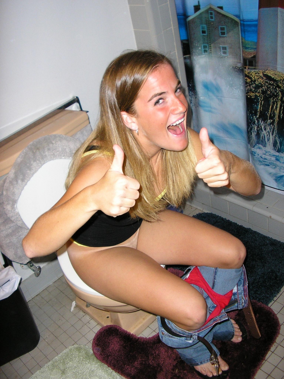 Amateur college girls nude full size