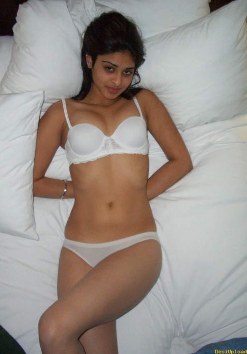 Cute girl bra and panties full size
