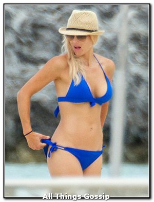 Elin nordegren blue bikini 456X598 jpeg