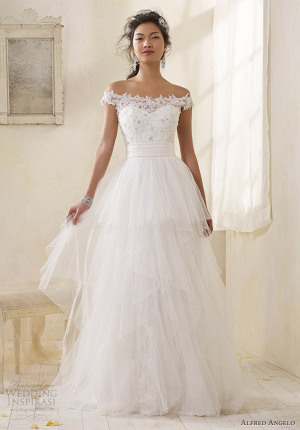 Alfred angelo modern vintage wedding dress 600X860 jpeg