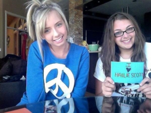 Eminem s daughter hailie and laney 600X450 jpeg