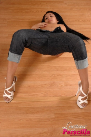 Latin teen babes 680X1024 jpeg