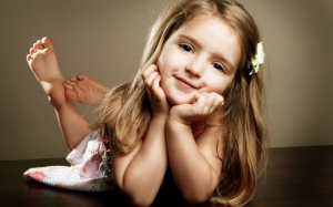 Cute pretty girls 960X600 jpeg
