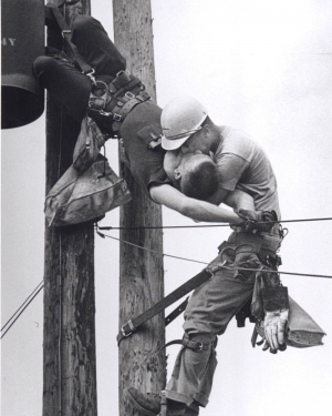 Lineman kiss of life 800X1000 jpeg