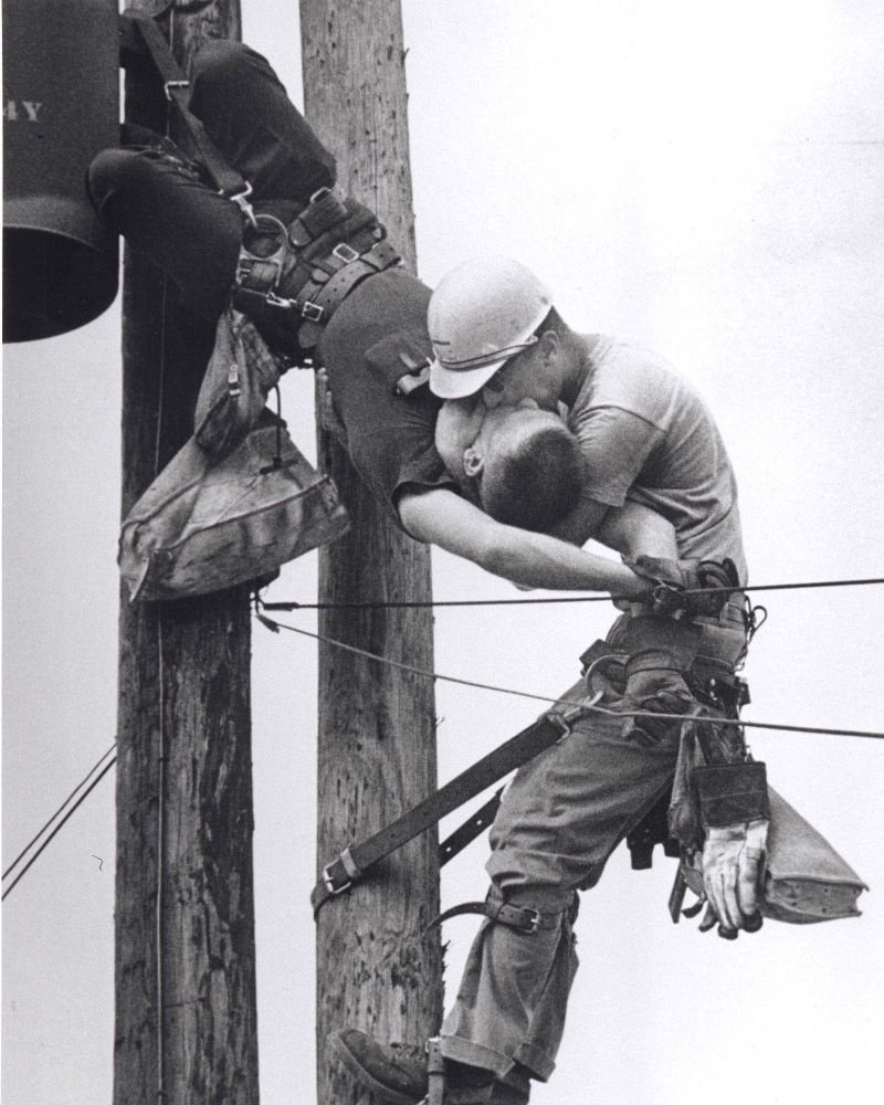 Lineman kiss of life full size