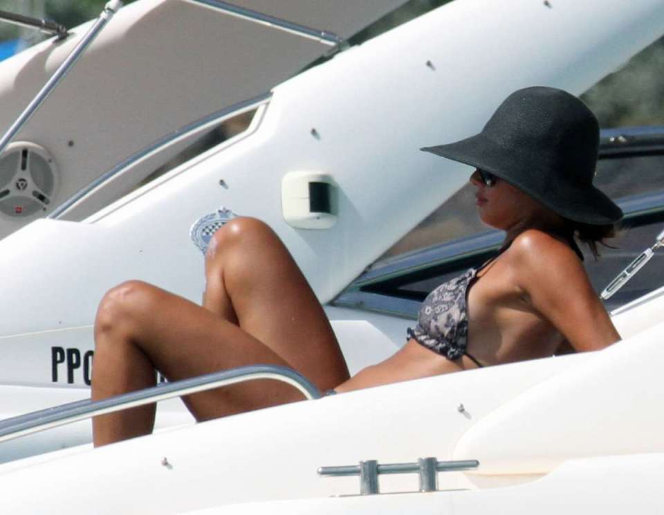 Vanessa minnillo hot ass full size
