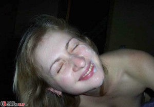 Little girl jerking off 800X560 jpeg