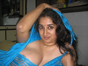 Mallu aunties hot photos 700X525 jpeg