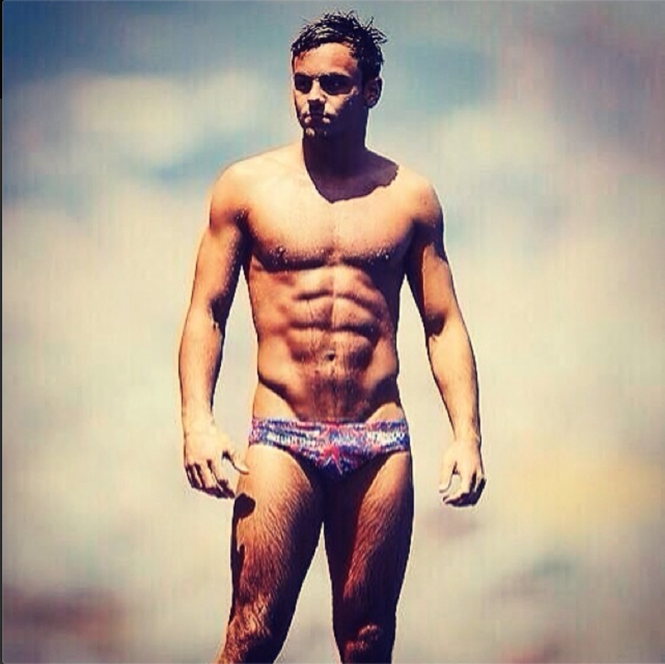 Tom daley black speedo full size