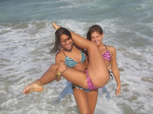 Candid girls non nude models 960X720 jpeg