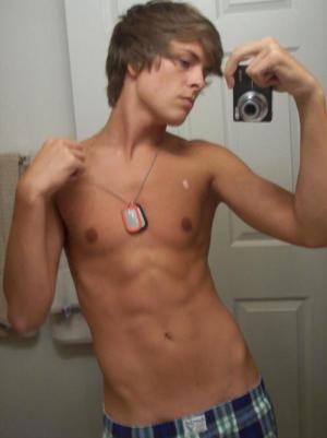 Young teen boy mirror shots 500X669 jpeg