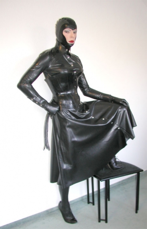 Mature leather fetish 463X720 jpeg