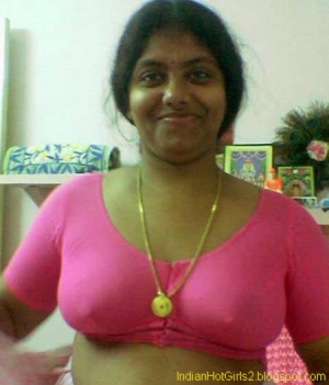 Kerala hot aunty saree 450X527 jpeg