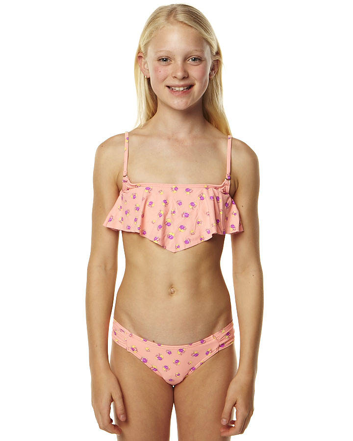 Young teen girls models bikinis full size