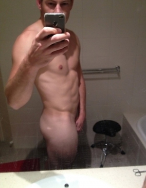 Hot college guys naked selfies 500X644 jpeg