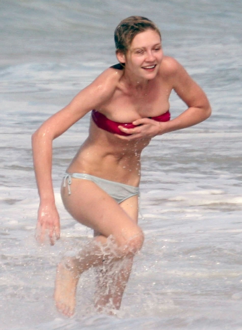 Kirsten dunst bikini full size