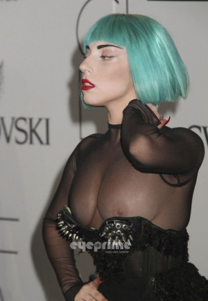 Lady gaga nip slip 620X898 jpeg