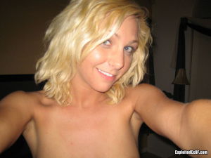 User submitted ex girlfriend 800X600 jpeg