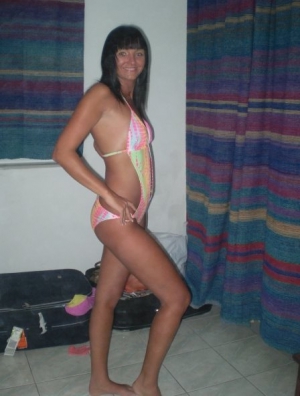 Candid british girls 448X592 jpeg