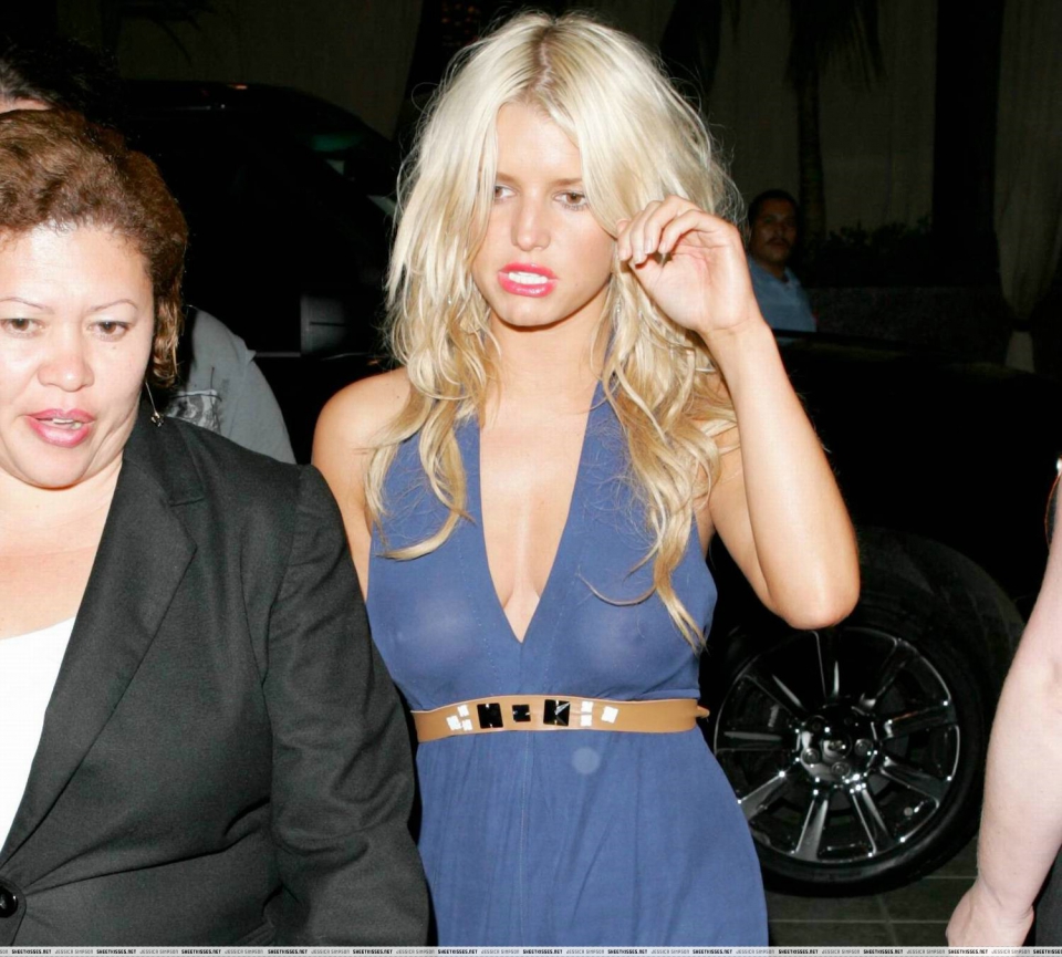 Jessica simpson nipples full size