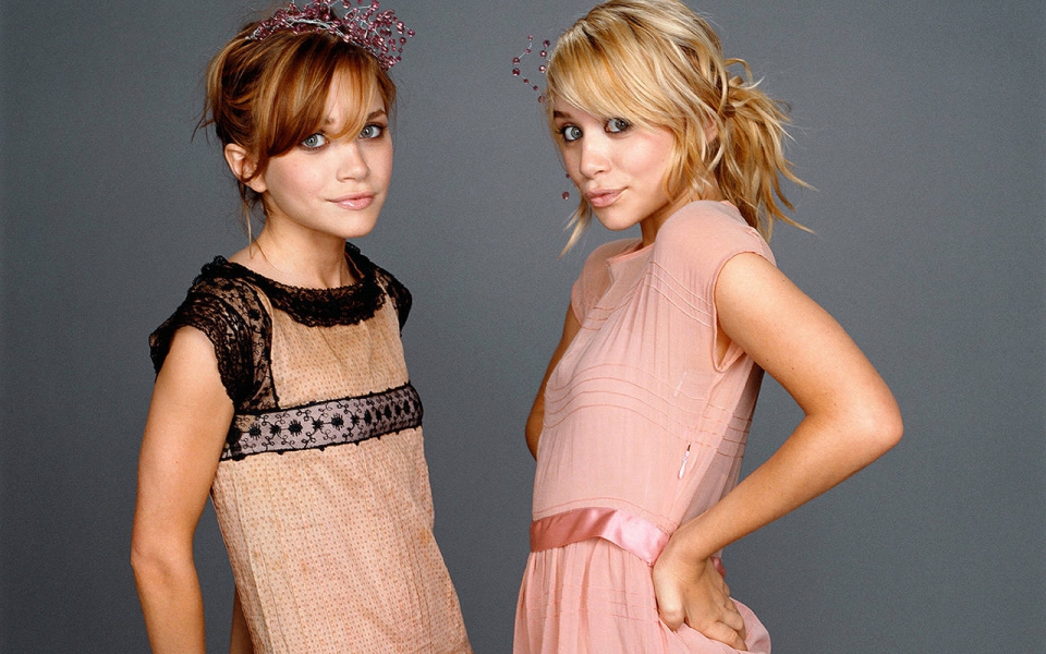 Mary kate and ashley olsen full size