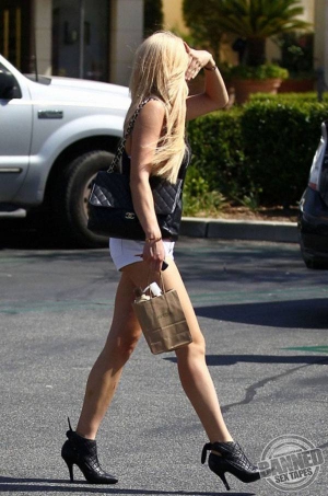 Amanda bynes 600X906 jpeg