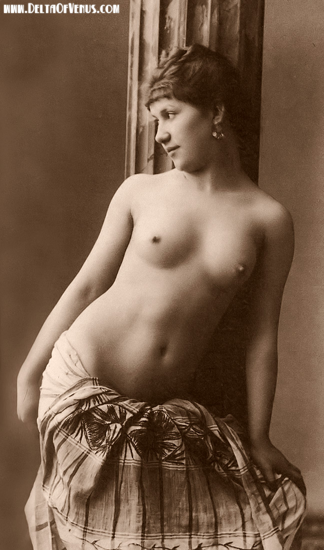 Vintage nude 1800s women full size