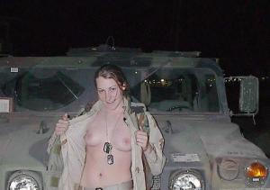 Nude army girls iraq 700X493 jpeg