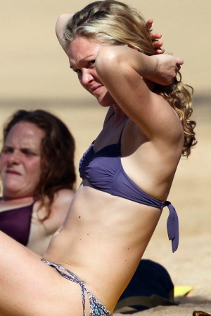 Julia stiles butt 760X1140 jpeg