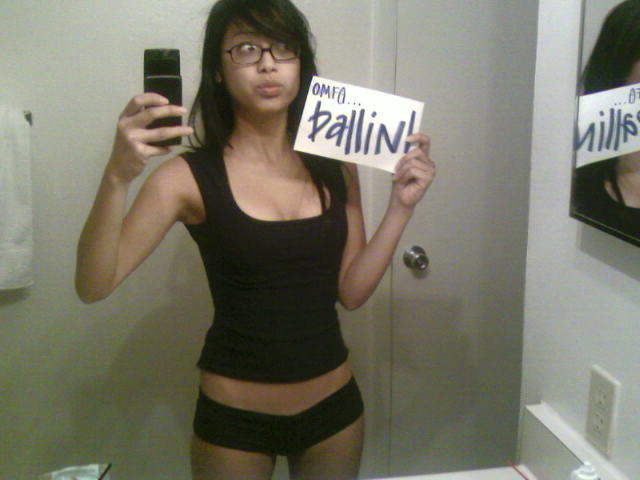 High school self shot emo girl full size