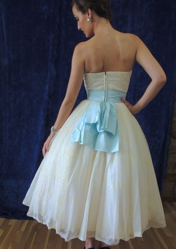 Vintage style prom dress full size