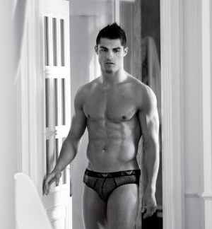 Cristiano ronaldo armani 960X1038 jpeg