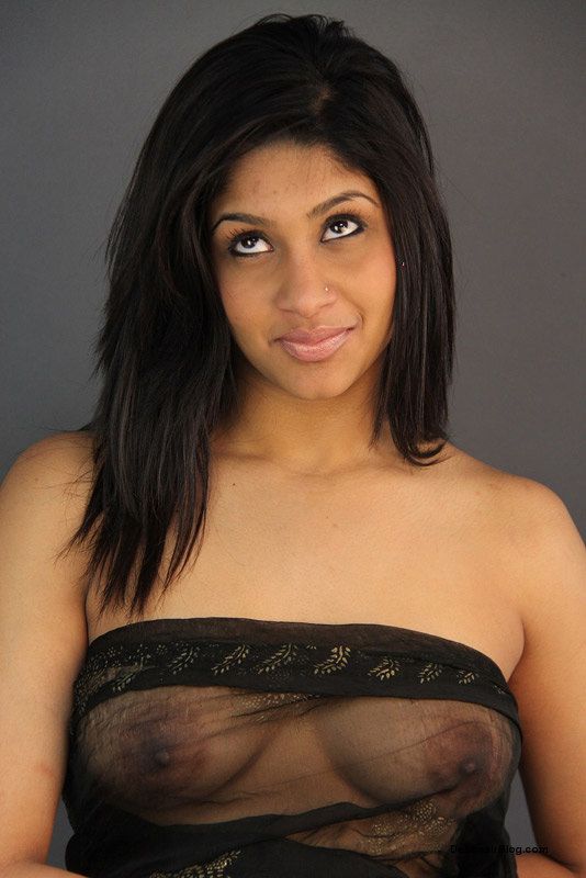 Hot sexy indian girl boobs full size