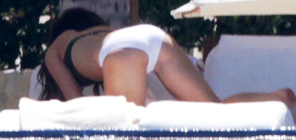 Kate beckinsale bikini ass full size