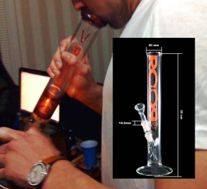 Michael phelps bong weed 536X490 jpeg