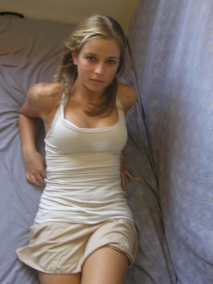 Incredible young teen 960X1280 jpeg