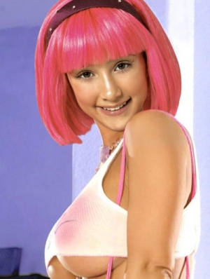 Fake lazy town stephanie naked 400X531 jpeg