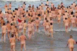 Skinny dipping families 960X639 jpeg