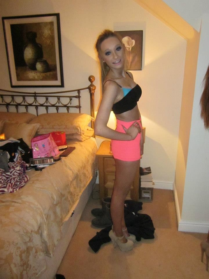 Irish hot pink tiny girls in mini skirts full size